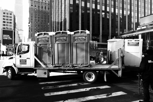 Portable Toilet Options We Offer in Quinebaug, CT